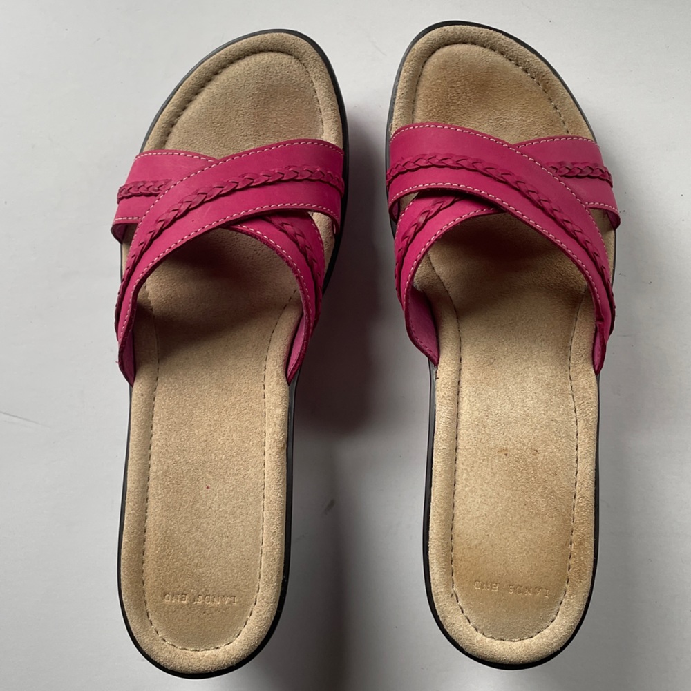 Lands End Slip On fushia suede sandals sz 8
